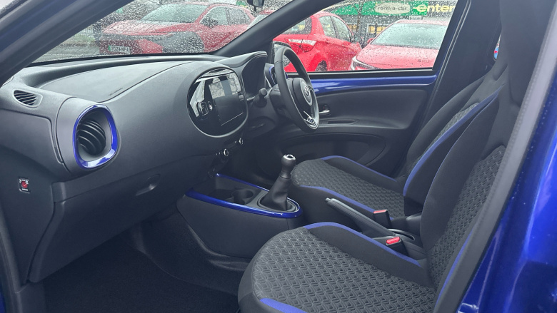 Toyota Aygo X 1.0 VVT-i Edge 5dr Petrol Hatchback